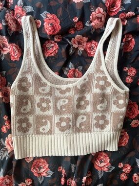 American Eagle Outfitters Cream & Beige Floral Yin Yang Knit Crop Tank